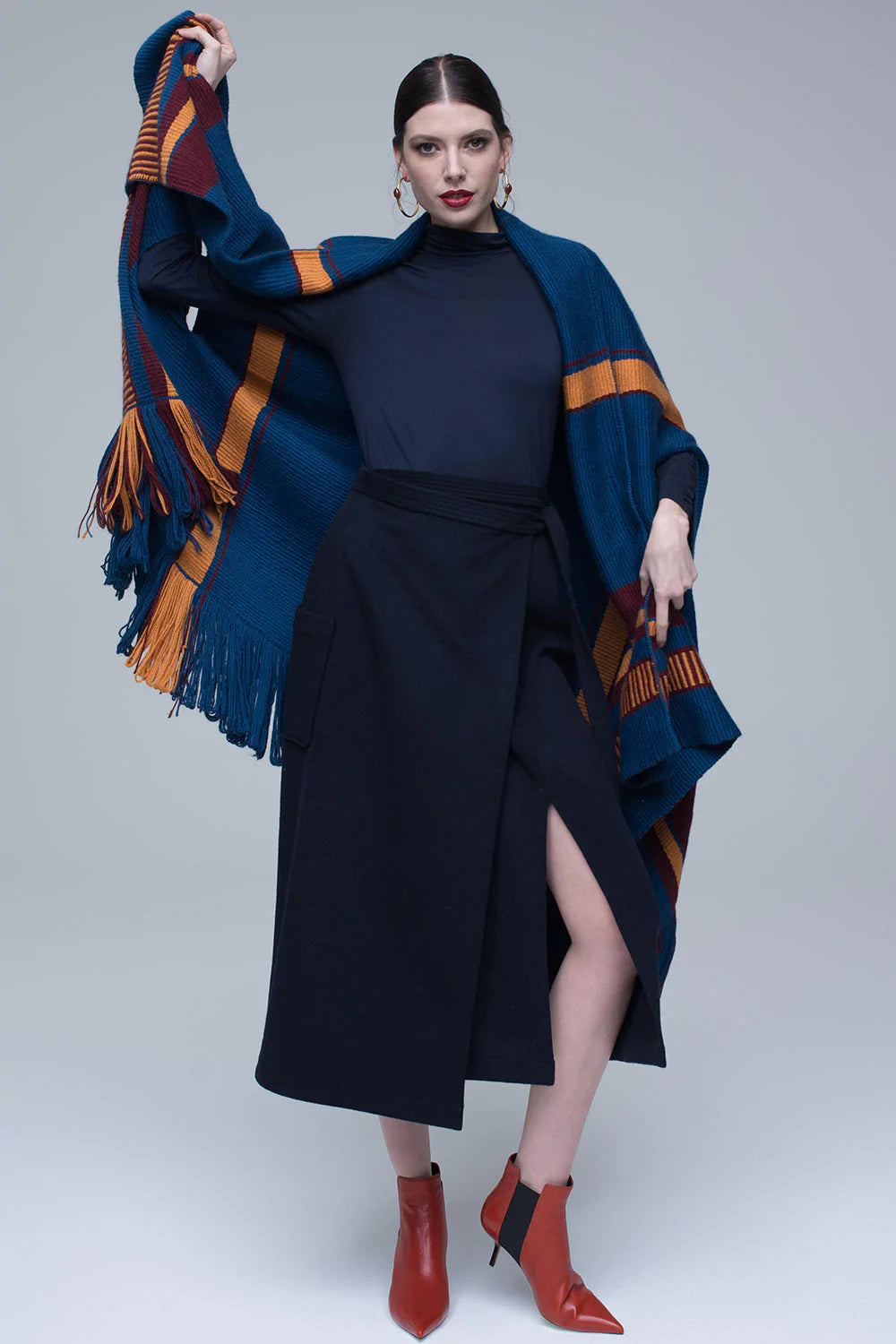Cascade Wrap in Deep Sea
